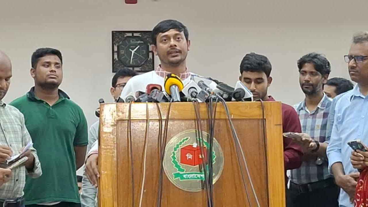 ‘শাপলা’ পেতে বাধা দিলে রাজনৈতিকভাবে লড়াইয়ে নামবে এনসিপি